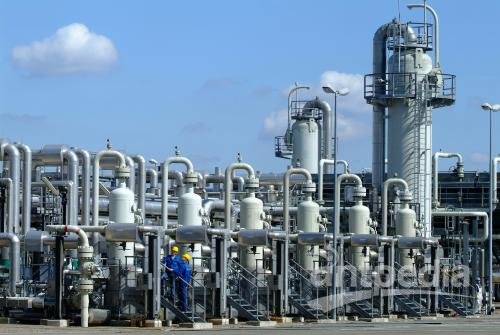 中國石化全國首個(gè)頁巖氣LNG工廠投入試運(yùn)行，推動(dòng)綠色能源發(fā)展